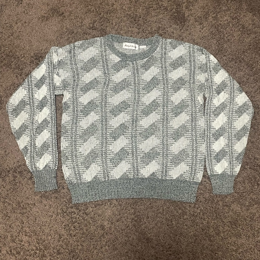 Vintage Gray and White Patterned Sweater